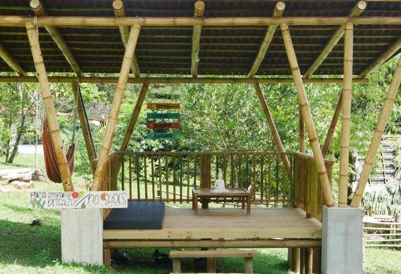 Geteiltes Mehrbettzimmer, La Perla Negra   Black Pearl Eco Hostel