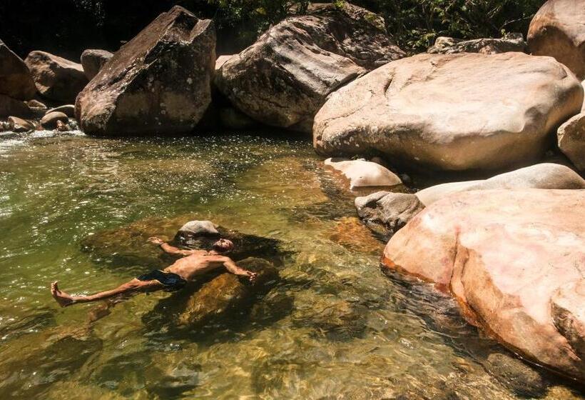 Suite mit Balkon, La Perla Negra   Black Pearl Eco Hostel