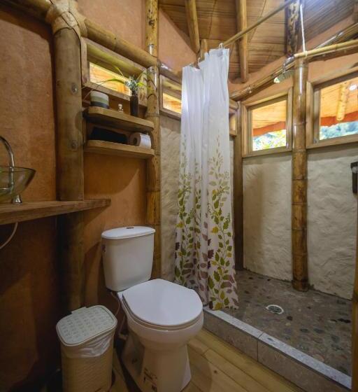 Suite mit Balkon, La Perla Negra   Black Pearl Eco Hostel