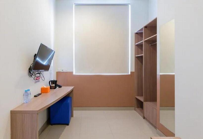 豪华房间, Sans Hotel Rajawali Surabaya By Reddoorz