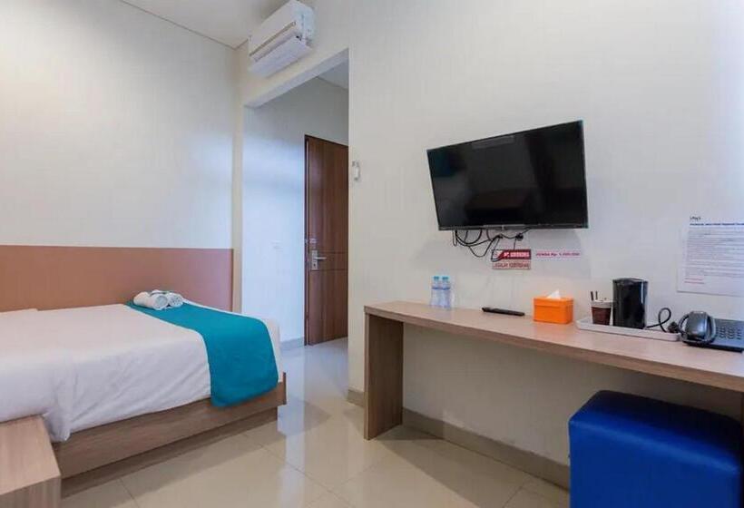 豪华房间, Sans Hotel Rajawali Surabaya By Reddoorz