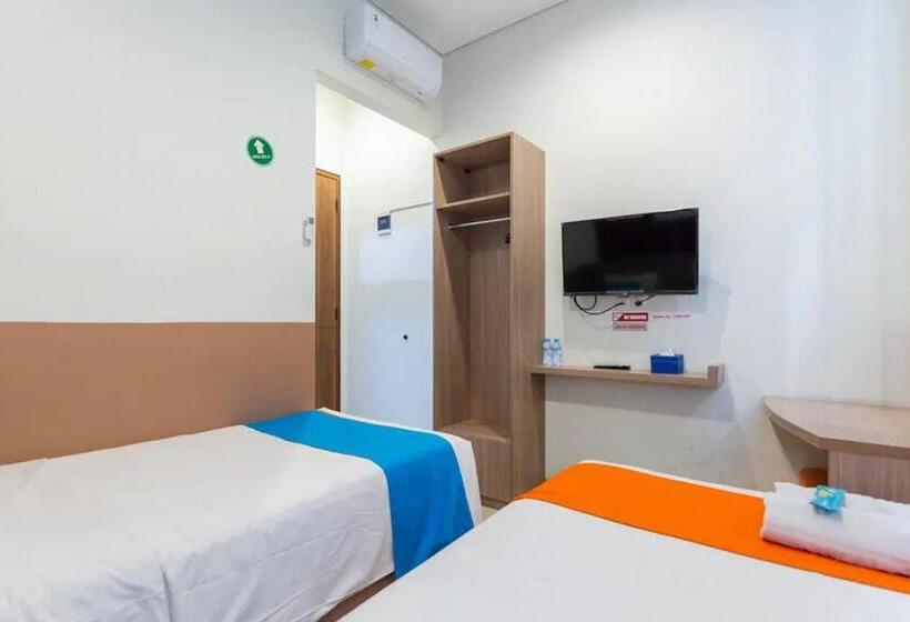 Номер Superior, Sans Hotel Rajawali Surabaya By Reddoorz