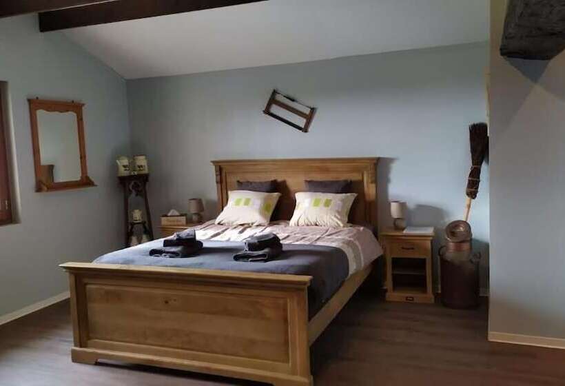 家庭间, La Grange De Champagnac