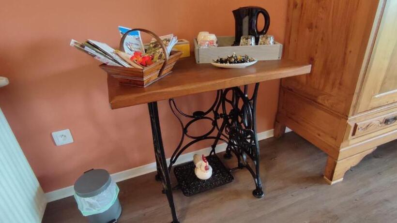 标准房带园景, La Grange De Champagnac