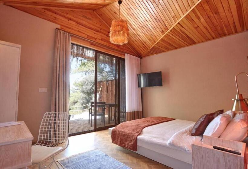 סוויטה עם ג'קוזי, Lov Faralya Adults Only