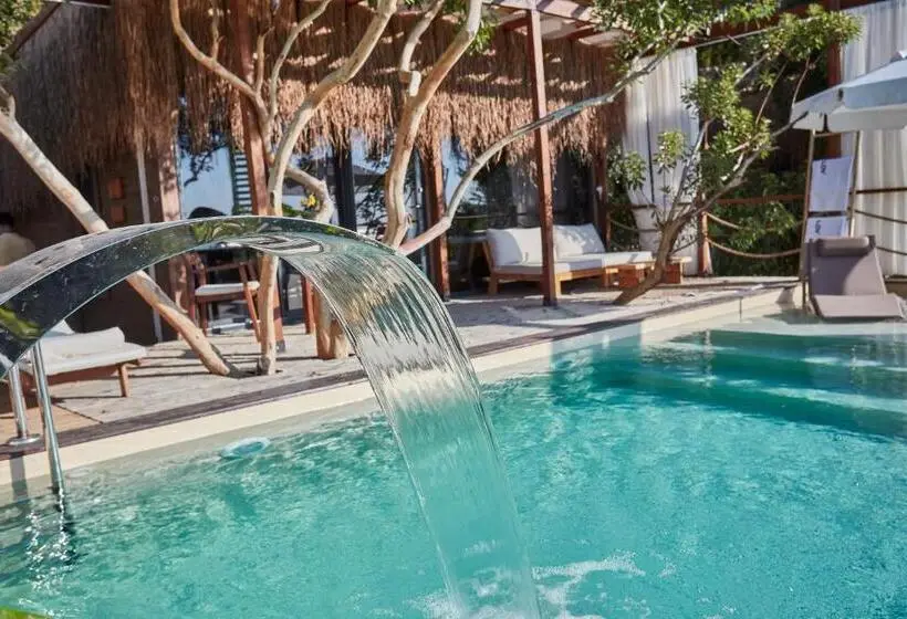 Suite with Pool, Lov Faralya Adults Only