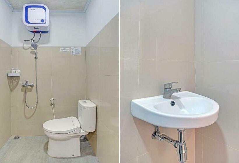 غرفة ديلوكس, Oyo 90404 Pringombo Homestay 2 Syariah