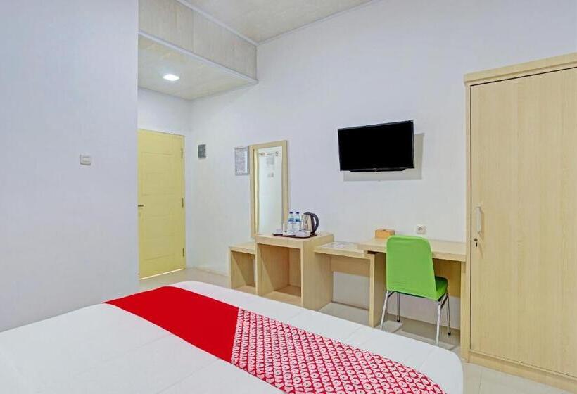 غرفة ديلوكس, Oyo 90404 Pringombo Homestay 2 Syariah