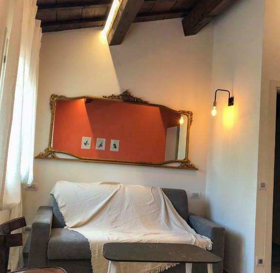 スタンダードトリプルルーム, Podere Baratta Agriturismo E Cantina