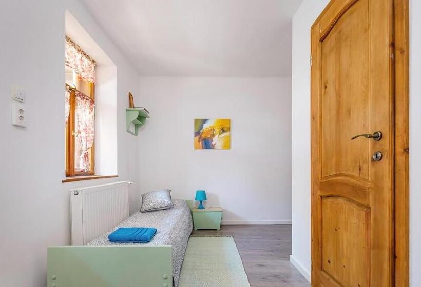 Номер Deluxe, Pipacs és Tulipán Vendégház