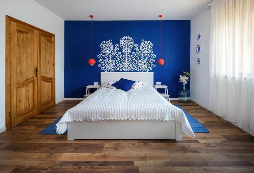 Четырехместный Номер Стандарт, Pipacs és Tulipán Vendégház