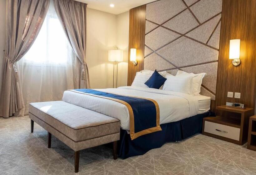 Полулюкс, The Palaces Hotel Suites   Wadeen