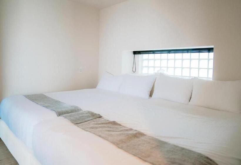 סוויטה אקזקיוטיב, Blue Steak Wonder Chatan