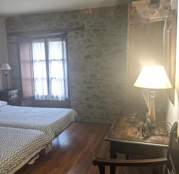 غرفة قياسية, La Plaza