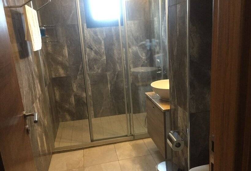 חדר סטנדרט נוף לגינה, Livana