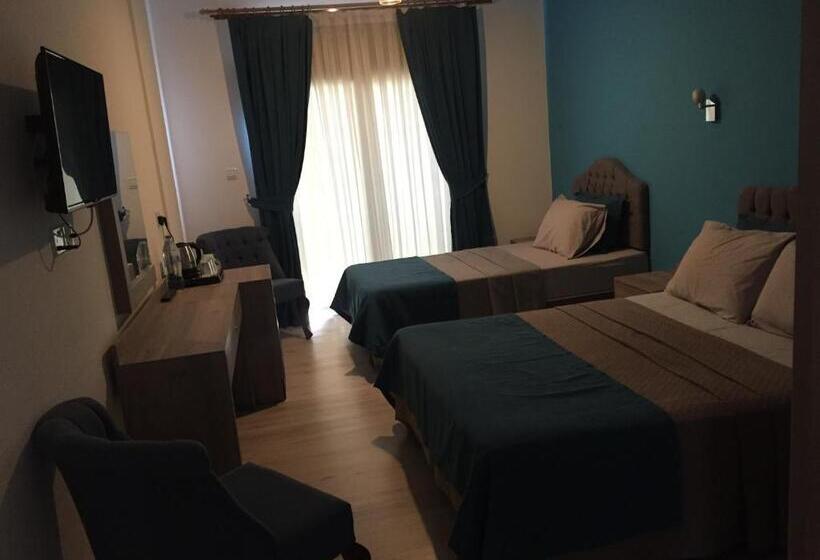 חדר דלוקס לשלושה עם נו לים, Livana