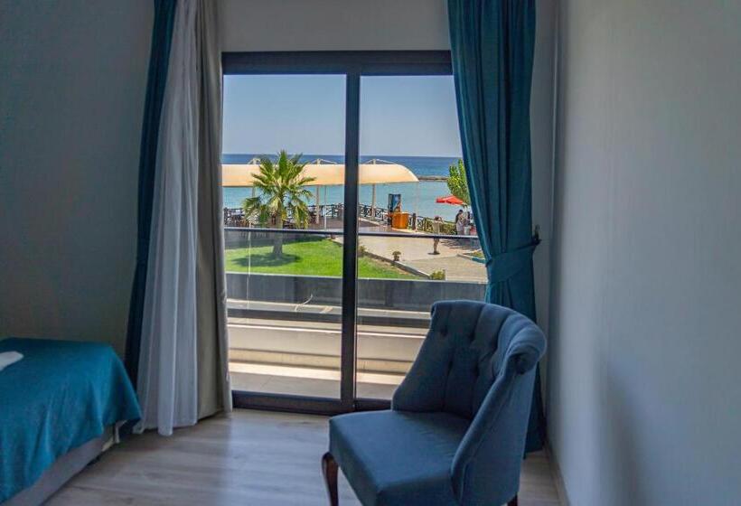 חדר דלוקס לשלושה עם נו לים, Livana