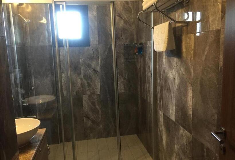 חדר דלוקס צדדי נוף לים, Livana