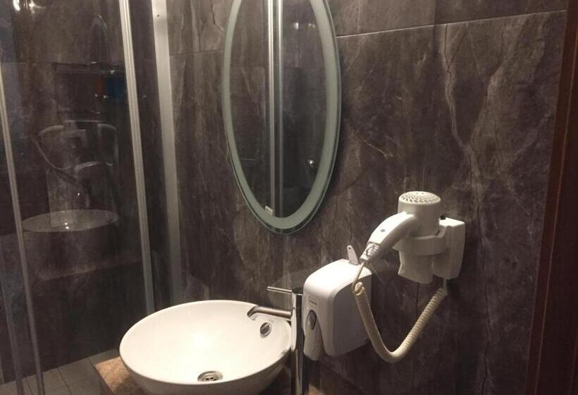 חדר דלוקס צדדי נוף לים, Livana