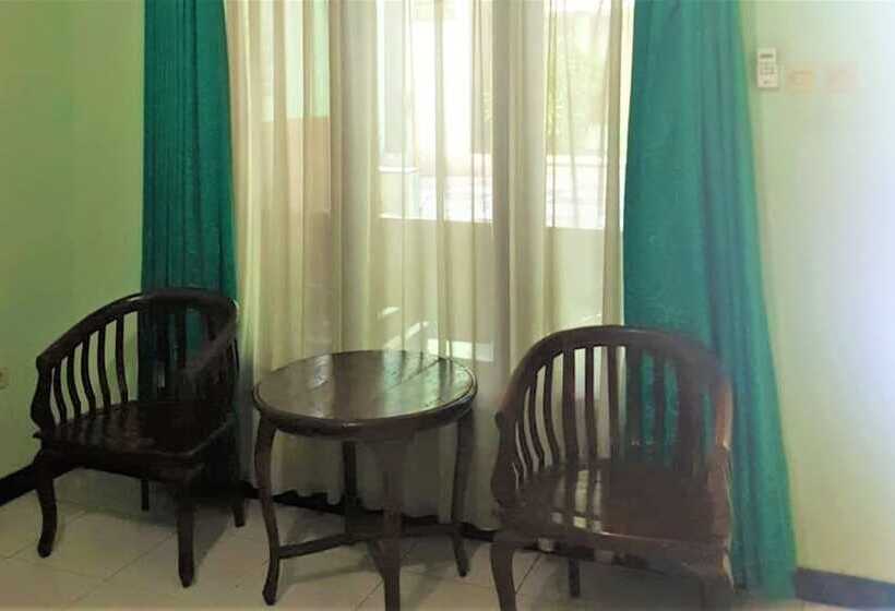 חדר משפחתי, Mulia