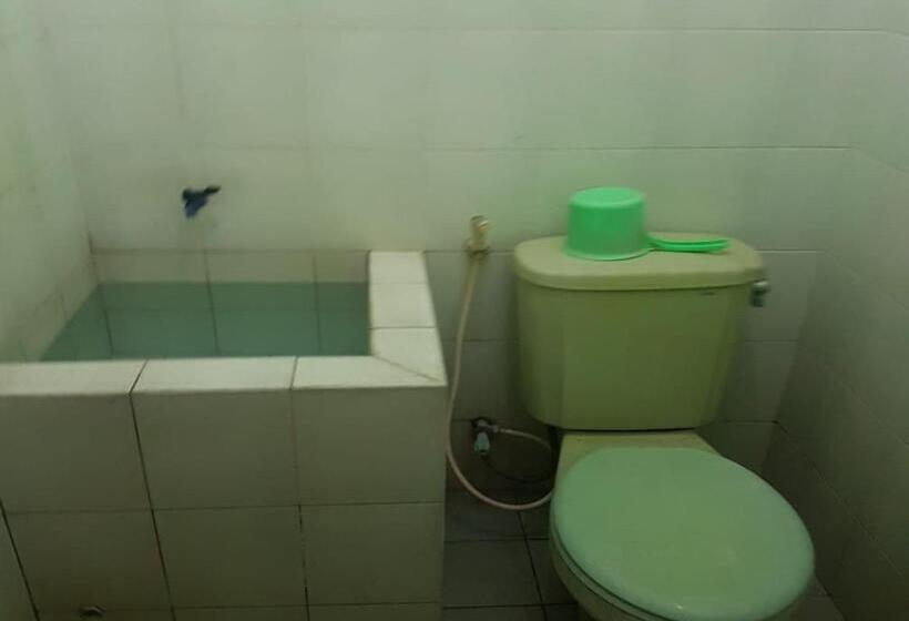 חדר משפחתי, Mulia