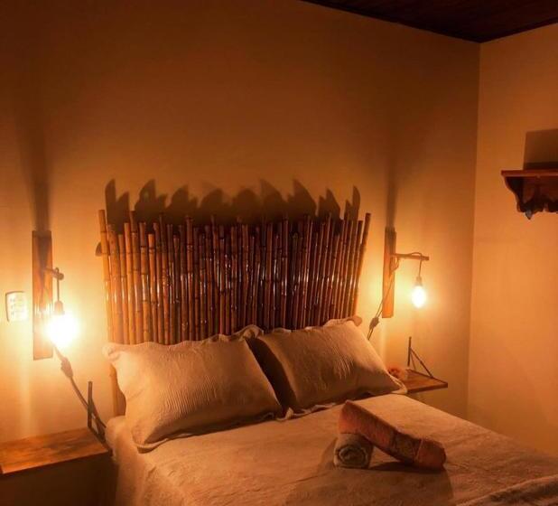 Suite with lake view, Recanto Dos Sonhos Guest House