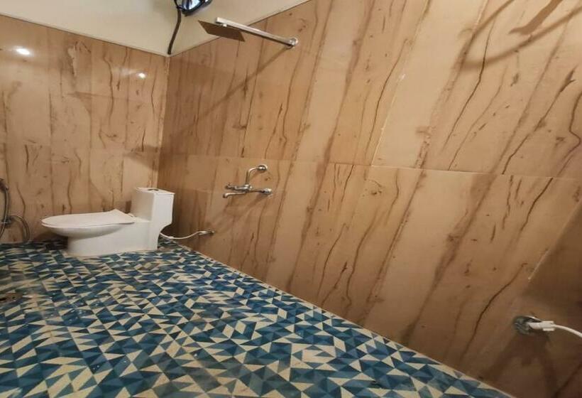 Трехместный Номер Классика, Pop 82375  Green Star
