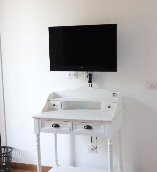 Трехместный Номер Стандарт с Балконом, Ai Quattro Venti Guest House