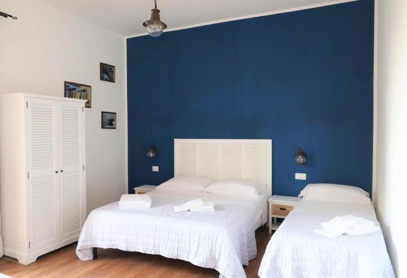 اتاق استاندارد سه تخته با بالکن, Ai Quattro Venti Guest House