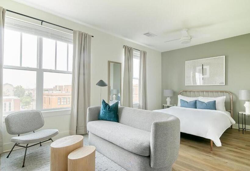 إستوديو سوبيريور, Sonder At Lc Sobro