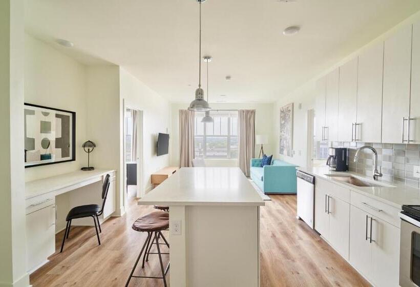 جناح سوبيريور, Sonder At Lc Sobro