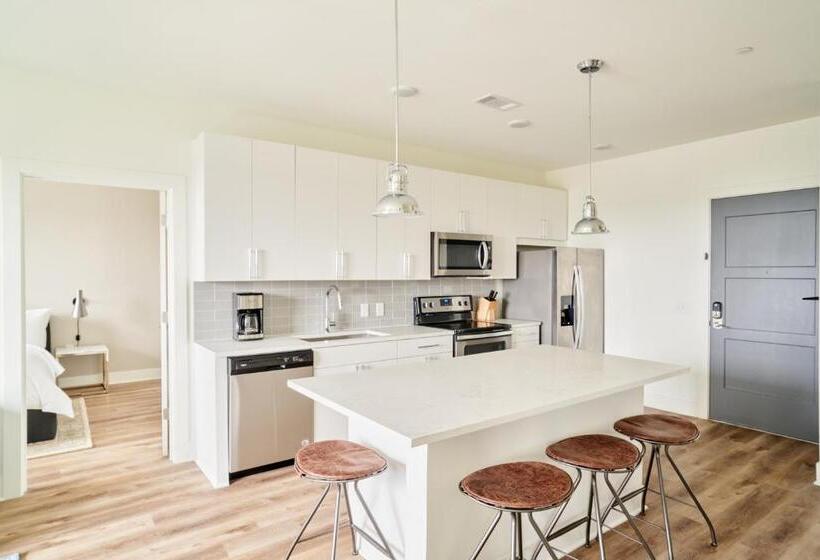 جناح سوبيريور, Sonder At Lc Sobro