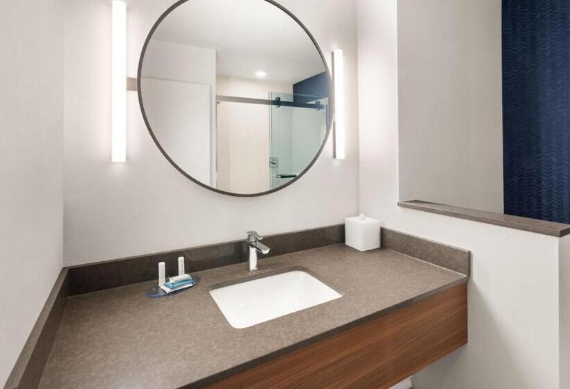 Президентский Люкс, Fairfield By Marriott Inn & Suites Seattle Poulsbo