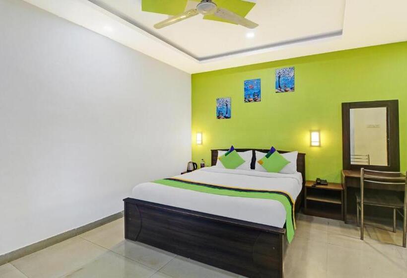 غرفة ديلوكس, Treebo La Paradise