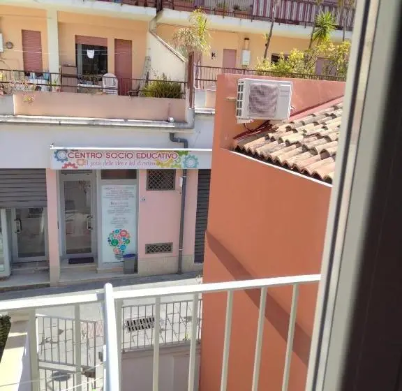 Huoneisto 1 Makuuhuone Parveke, La Reggia Apartments Milazzo