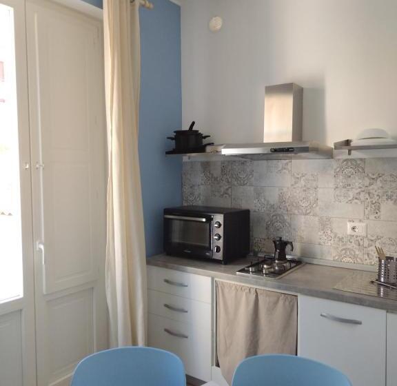 شقة غرفة نوم واحدة مزودة بشُرفة, La Reggia Apartments Milazzo