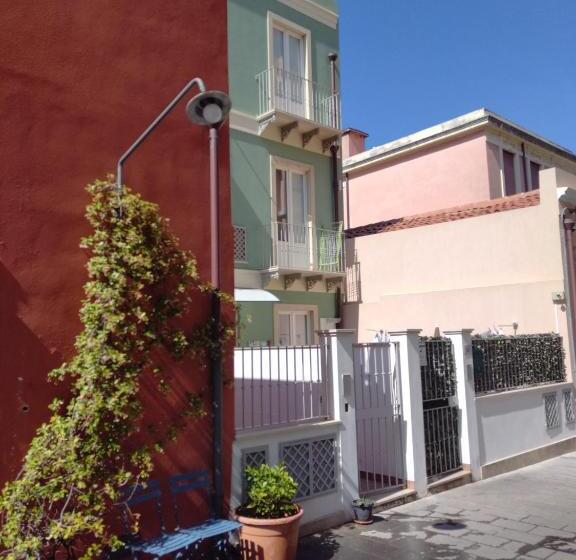 شقة غرفة واحدة, La Reggia Apartments Milazzo