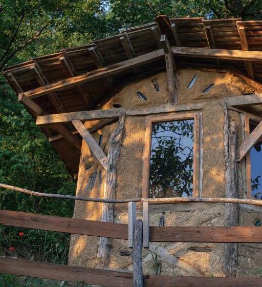 一居室别墅, The House In The Village