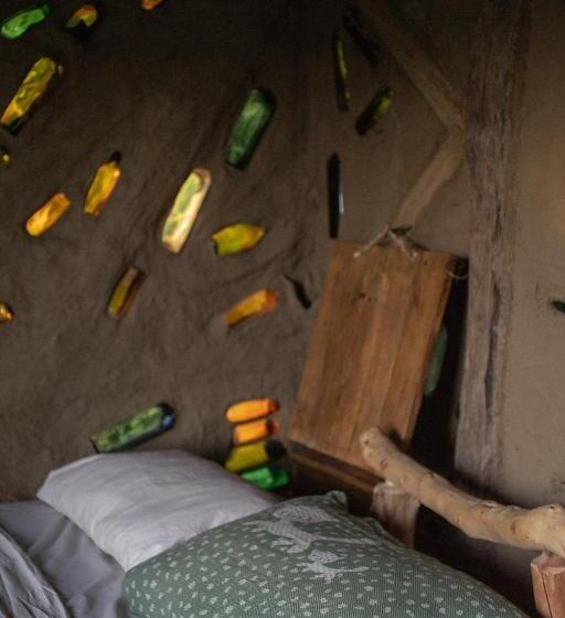 一居室别墅, The House In The Village