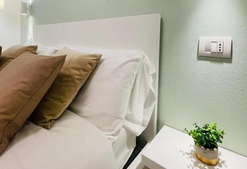 חדר סטנדרט, Ca  Ross