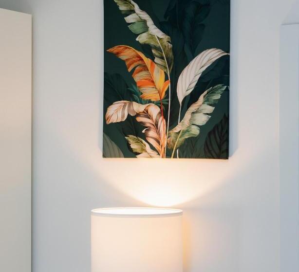 חדר דלוקס, Ca  Ross