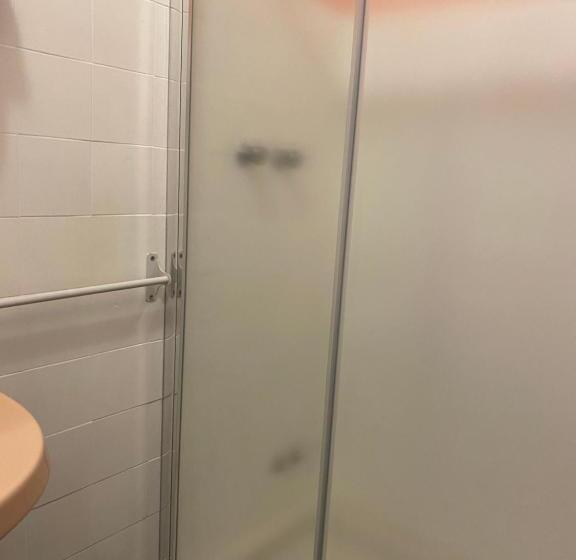 חדר סטנדרט, Alabe