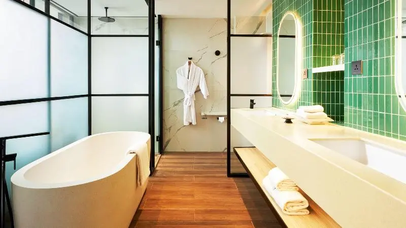 キングサイズベッドのスイートルーム, Holiday Inn Bali Sanur, An Ihg