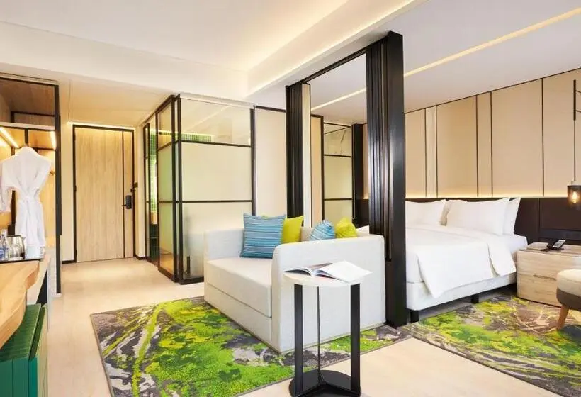 キングサイズベッドのスイートルーム, Holiday Inn Bali Sanur, An Ihg