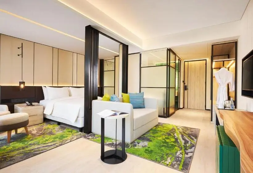 キングサイズベッドのスイートルーム, Holiday Inn Bali Sanur, An Ihg