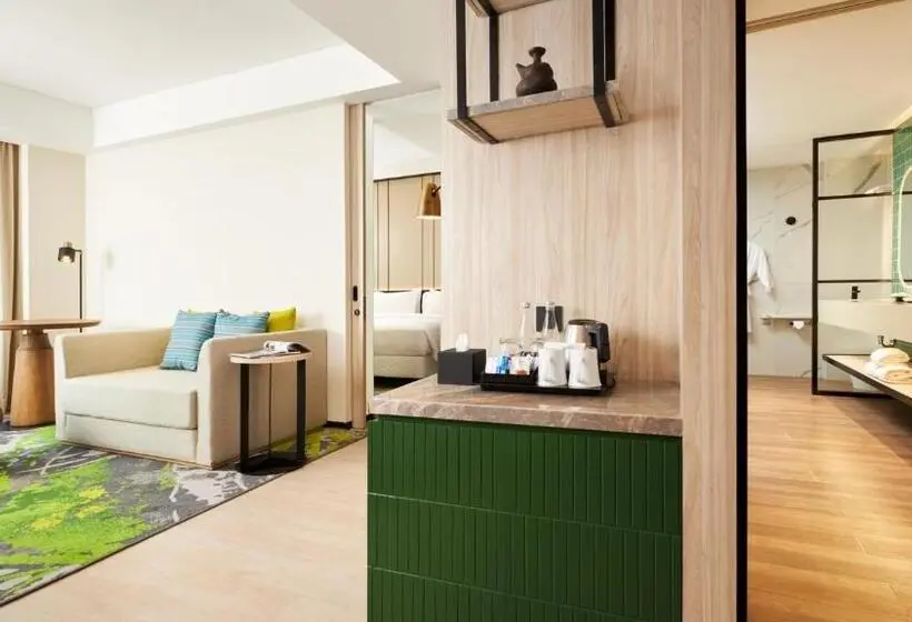 キングサイズベッドのスイートルーム, Holiday Inn Bali Sanur, An Ihg
