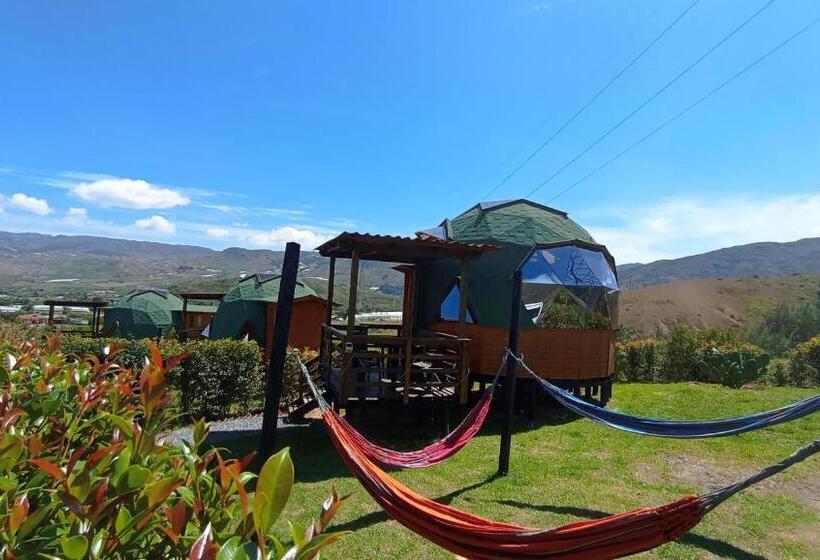 בונגלו משפחתי, Los Nopales Glamping