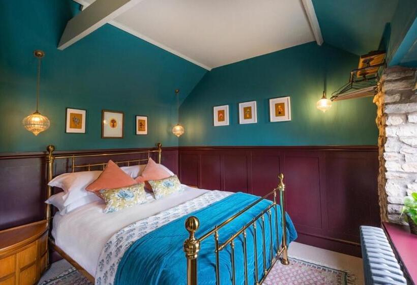 اتاق استاندارد با تخت بزرگ, The Queens Chew Magna