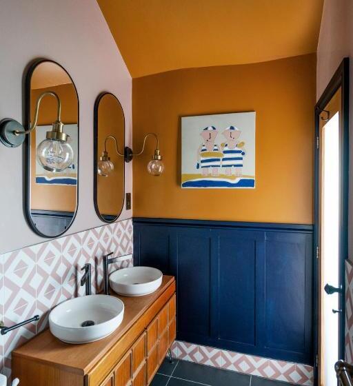 اتاق استاندارد با تخت بزرگ, The Queens Chew Magna