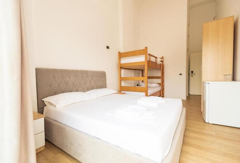 带阳台标准四人间, Ventus